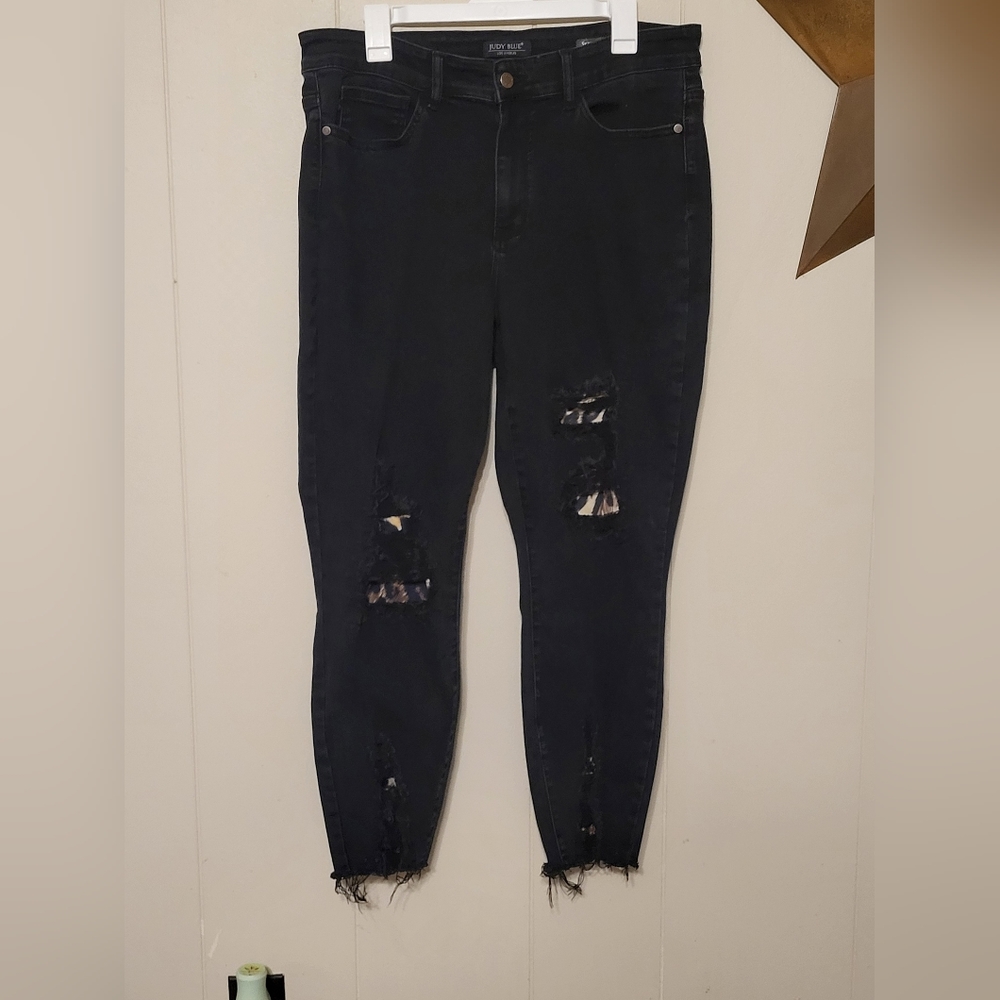 Judy Blue Black Skinny Jeans 16W Leopard Patch Distressed Stretch